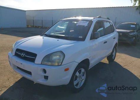 2006 Hyundai Tucson Gl from USA, damaged, VIN KM8JM12BX6U402425